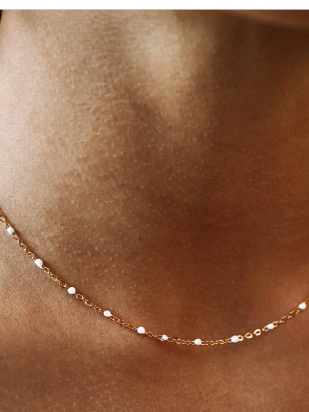 Atolea - White Beaded Choker - Gold - Picture 4 of 4